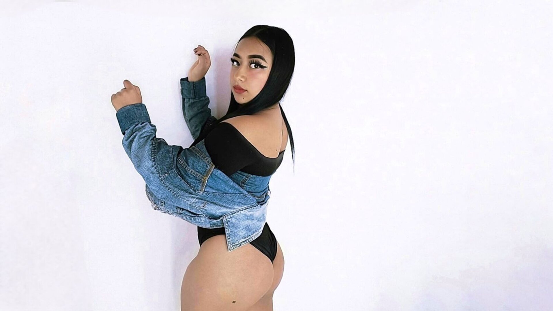 View AlejandriaMahs Naked Private