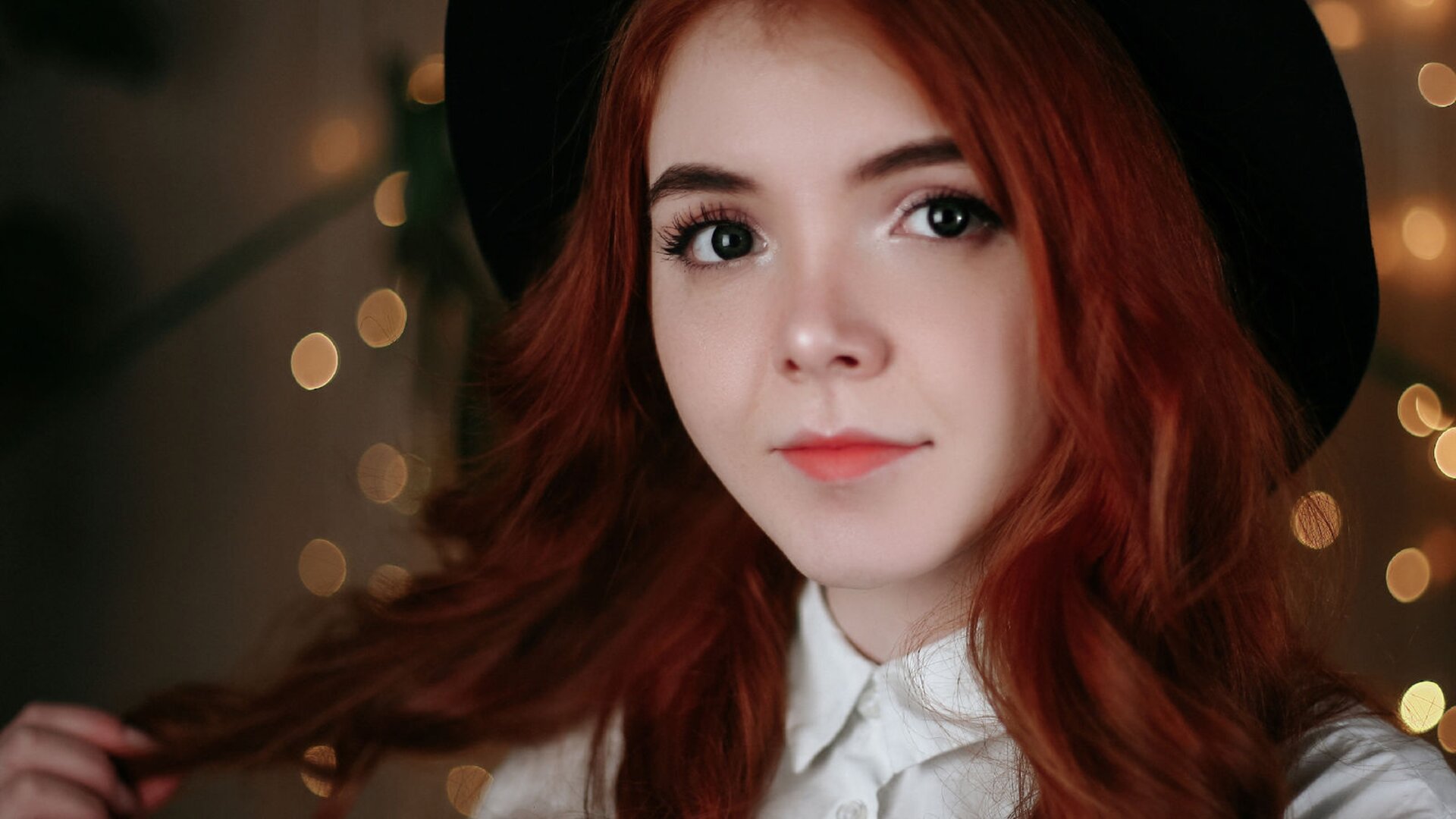 View AlexinaCutieBabe Naked Private