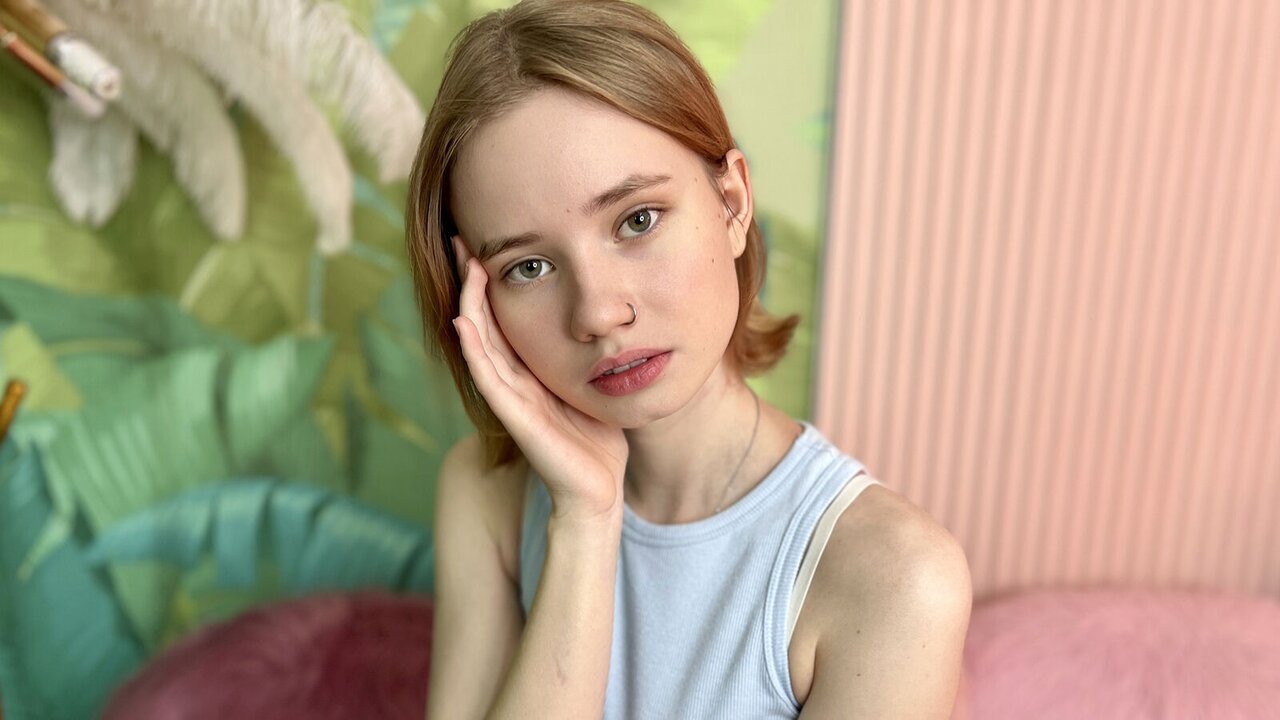View AmyHanson Naked Private