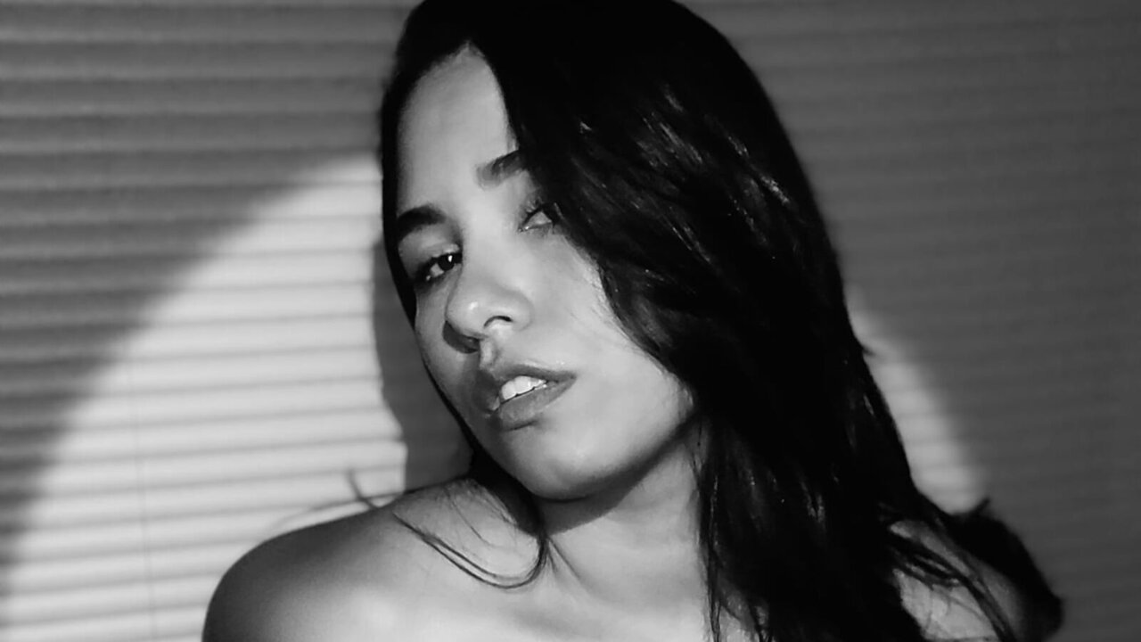 View AngelicaMartinez Naked Private