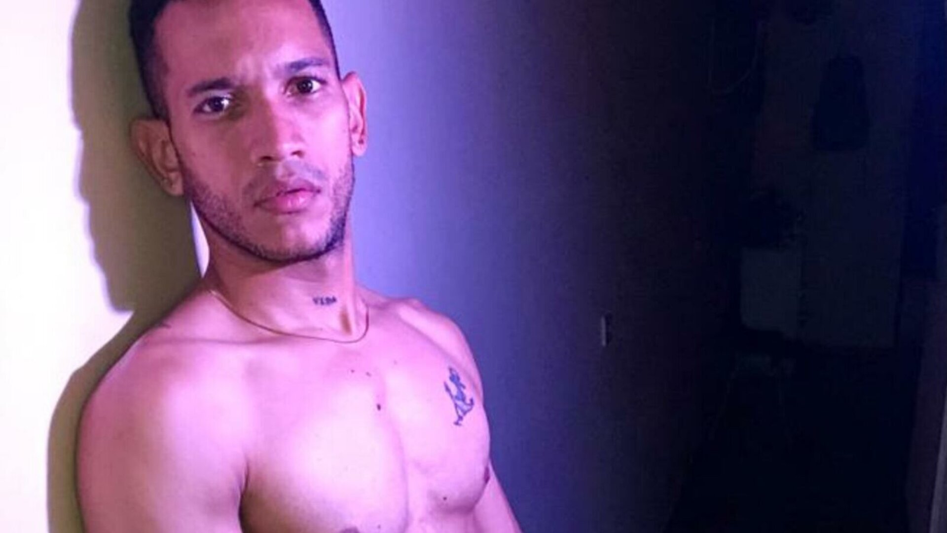 View DrakeTharpe Naked Private