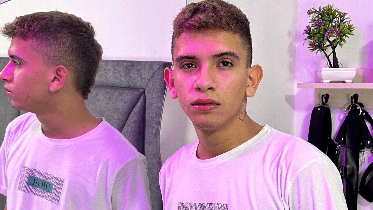 View EthanBlaze Naked Private
