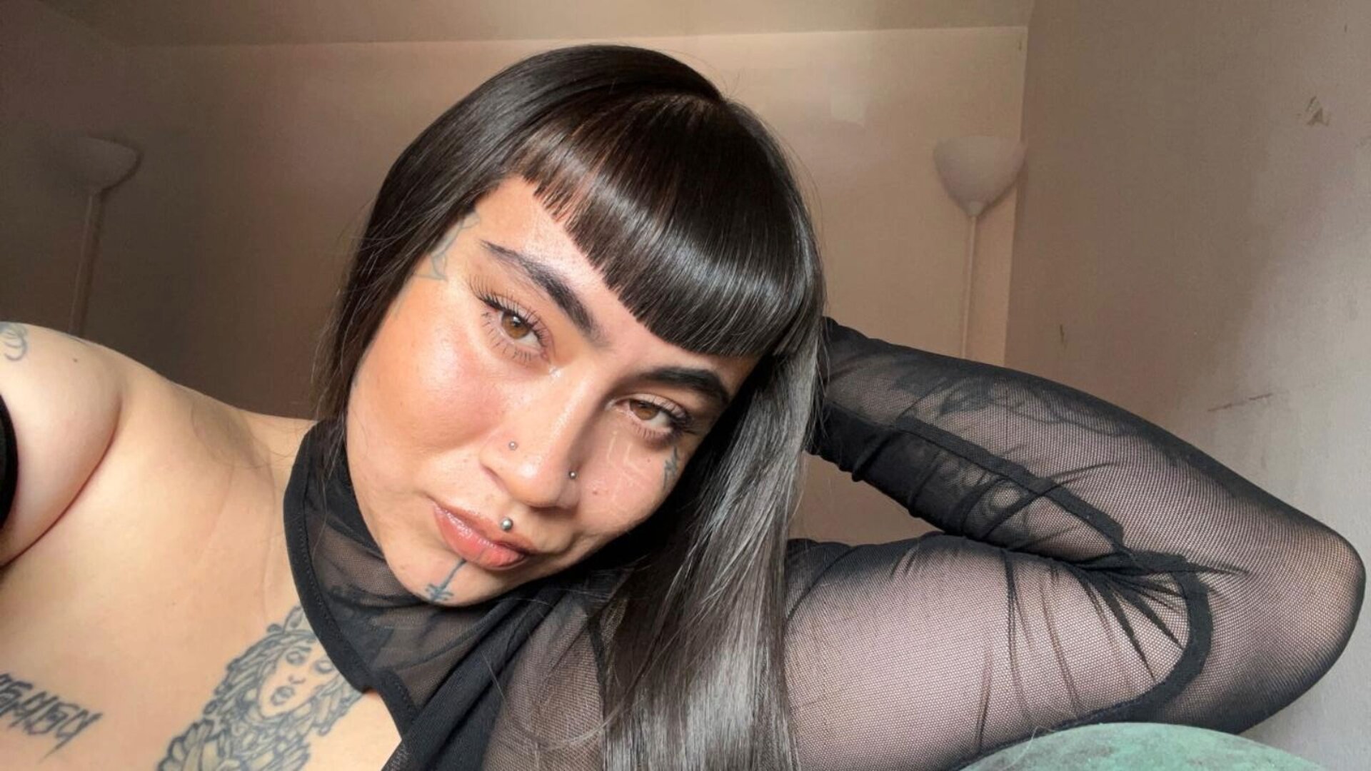 View JessYves Naked Private