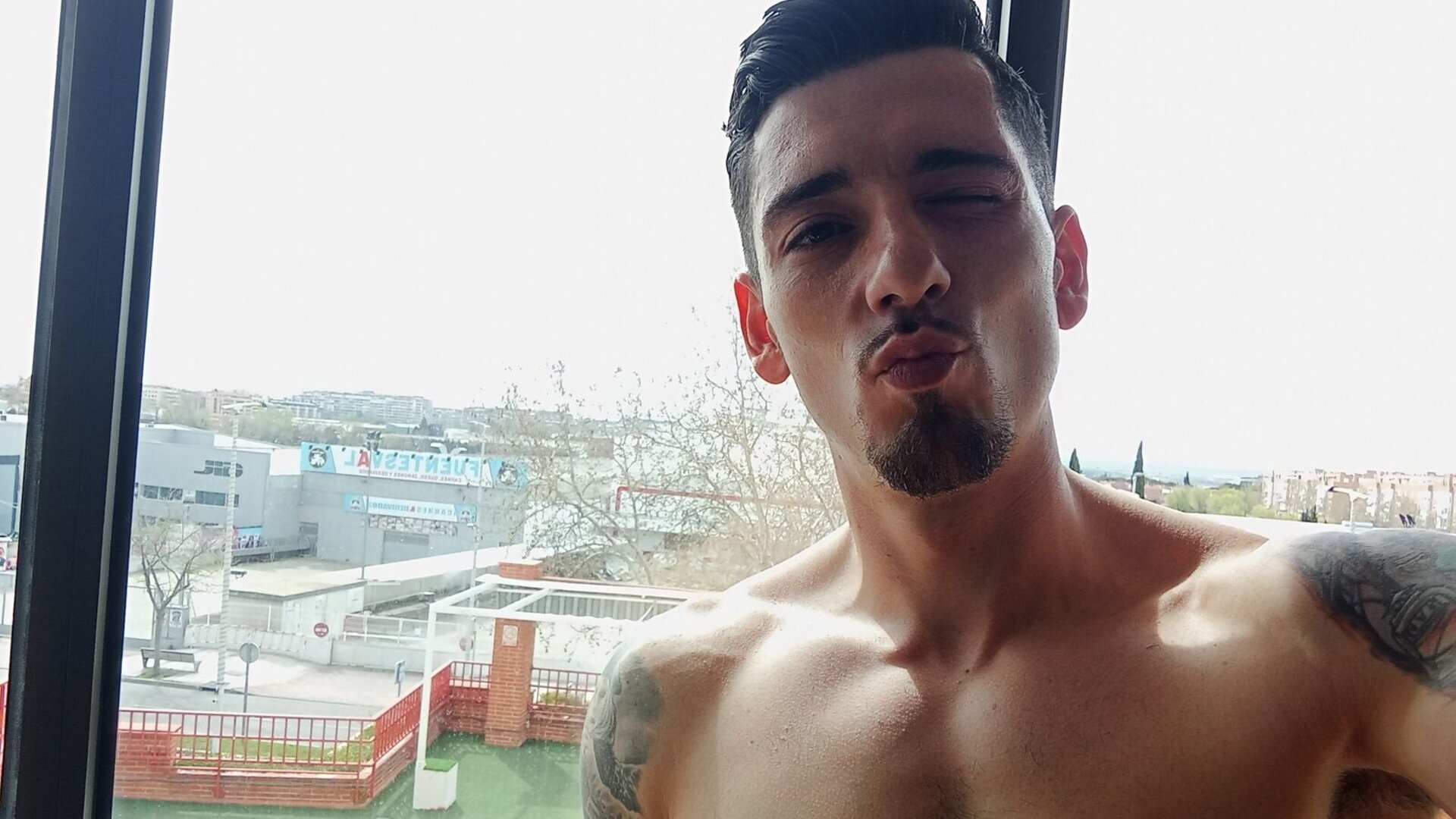 View JoseMadrid Naked Private