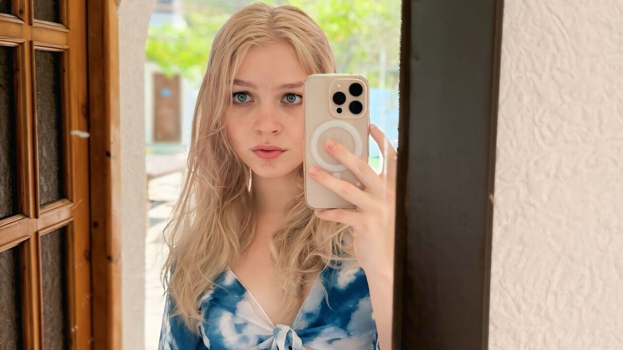 View JuneLane Naked Private