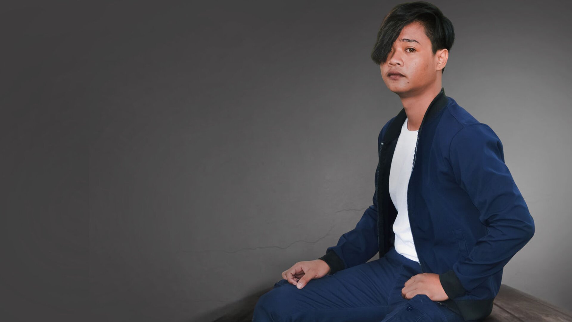 View LawrenceSwallow Naked Private