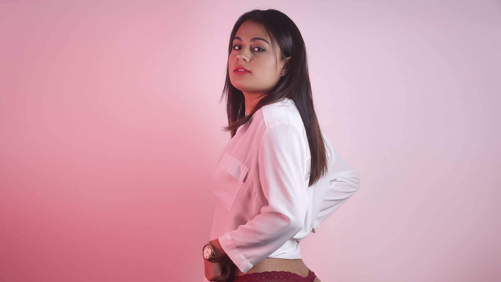 View MelanyFix Naked Private