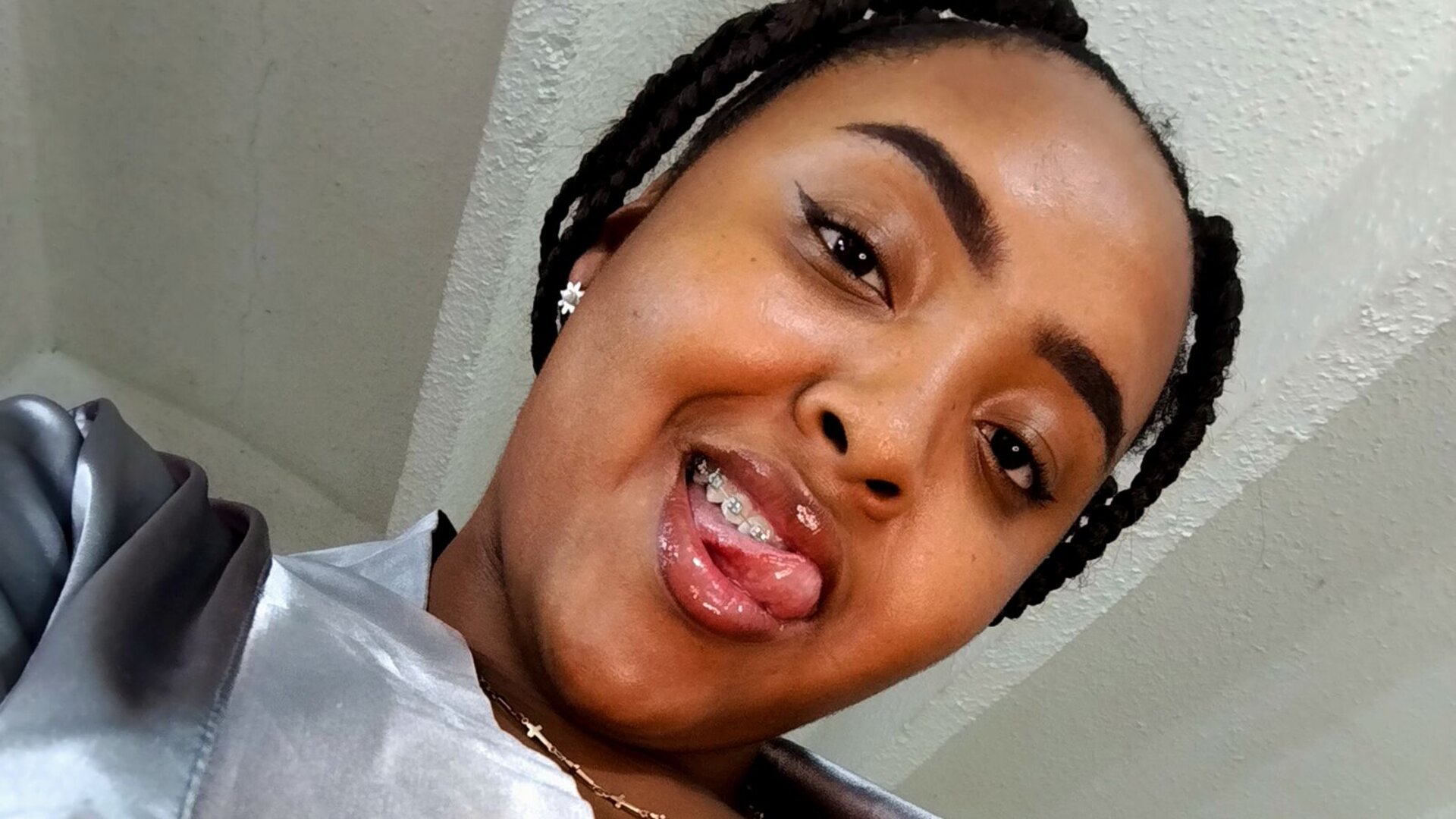 View MiaDreamz Naked Private