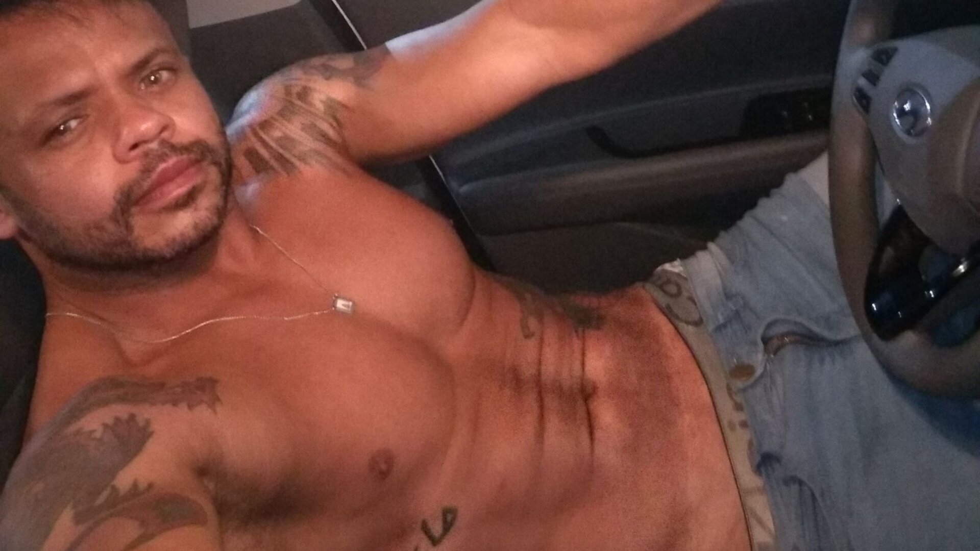 View NandoRocha Naked Private