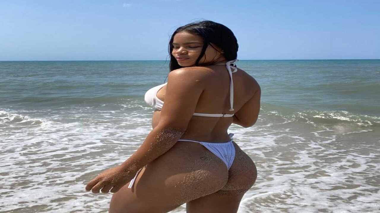 View PamelaPixie Naked Private