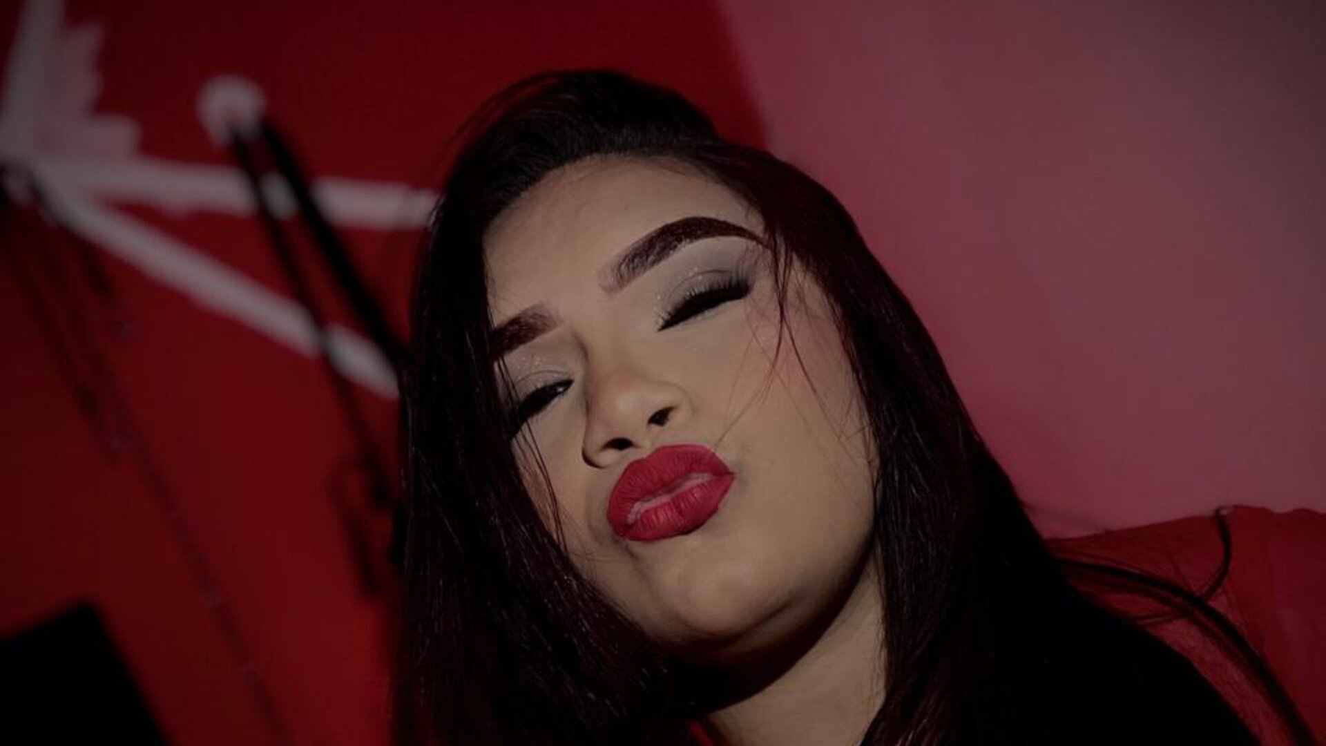 View PaolaRoose Naked Private