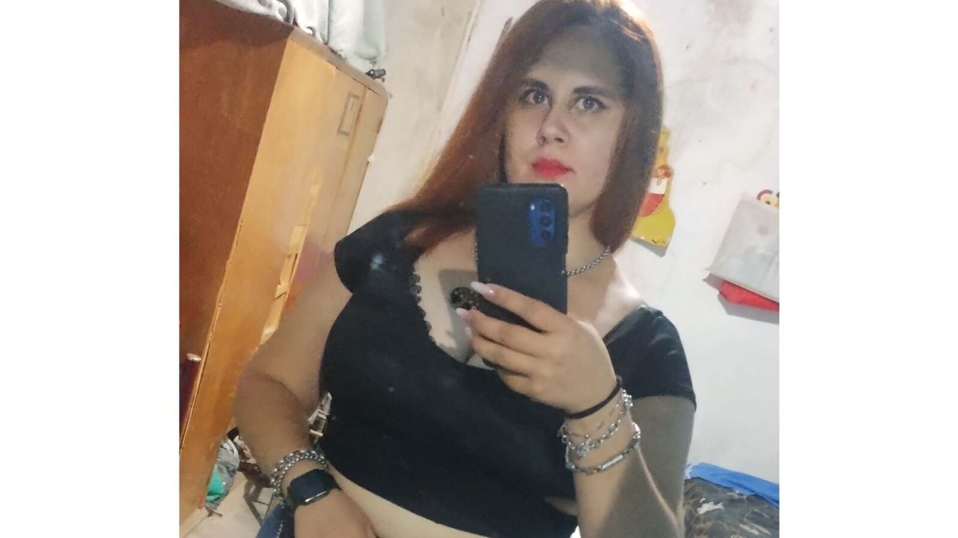 View ReinaLila Naked Private