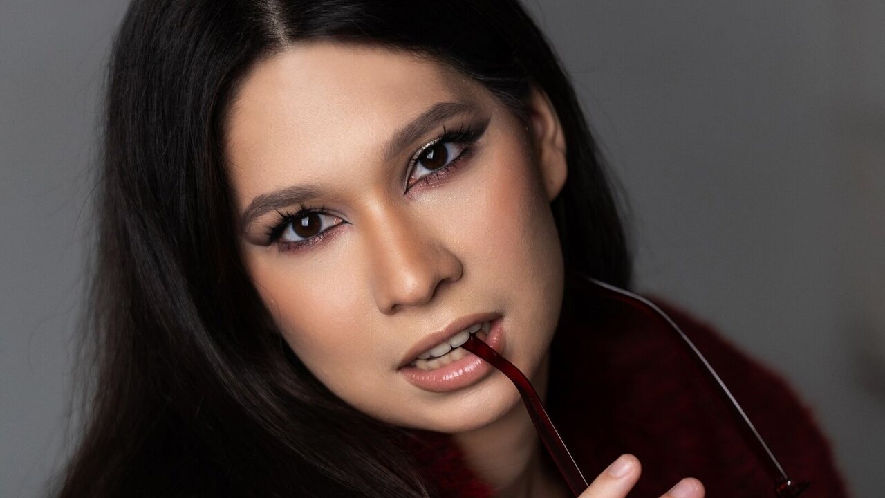 View SaraDenar Naked Private