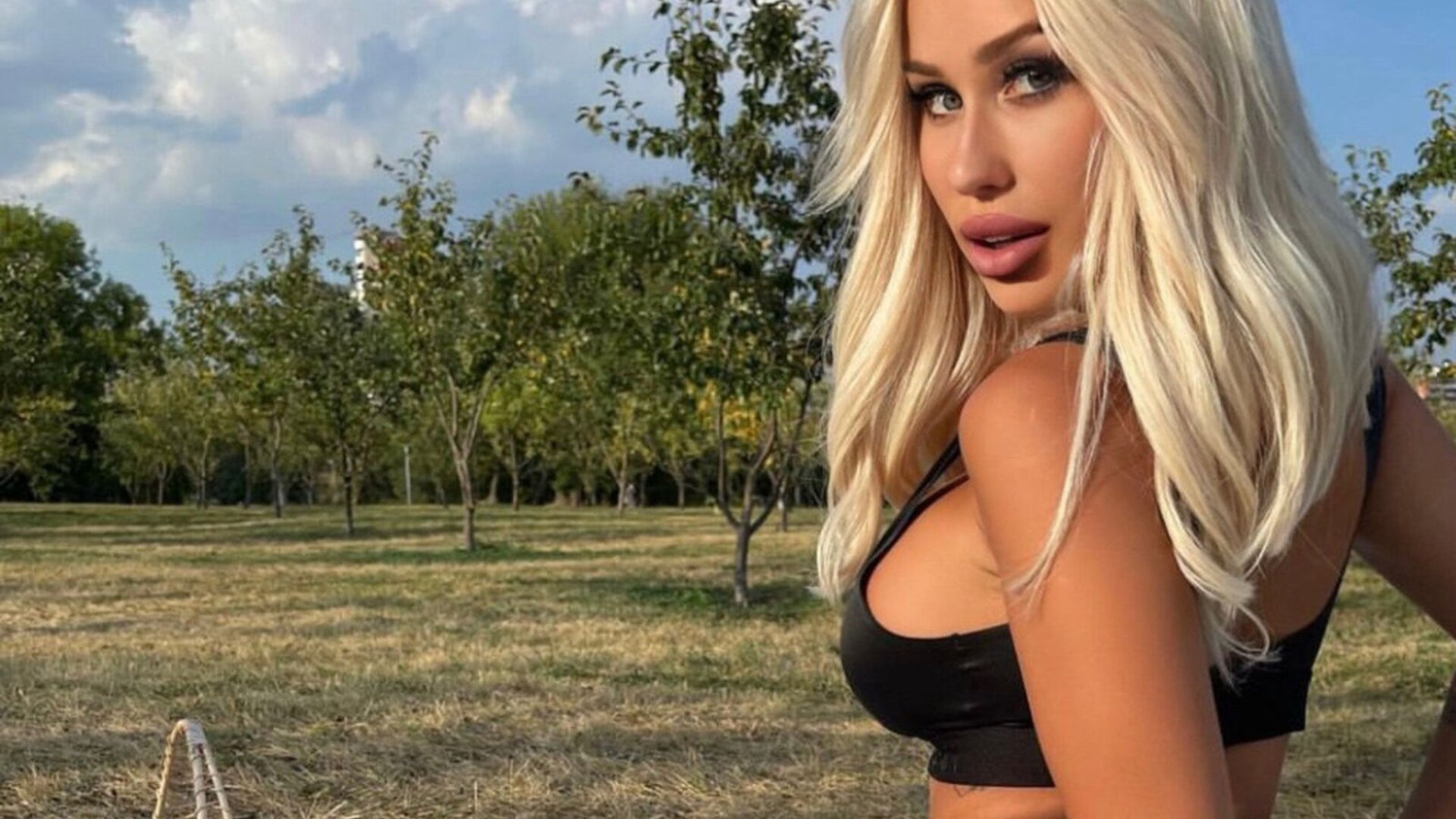 View SophieRiviera Naked Private