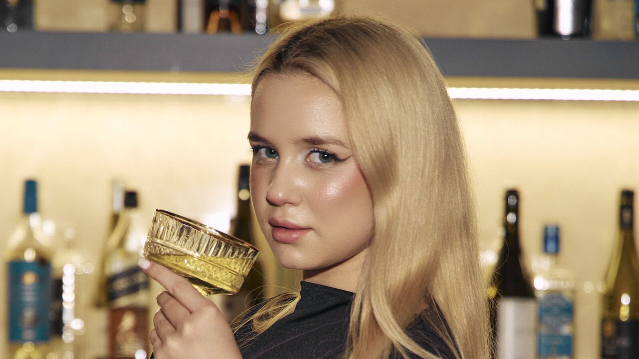 View SteshaSky Naked Private